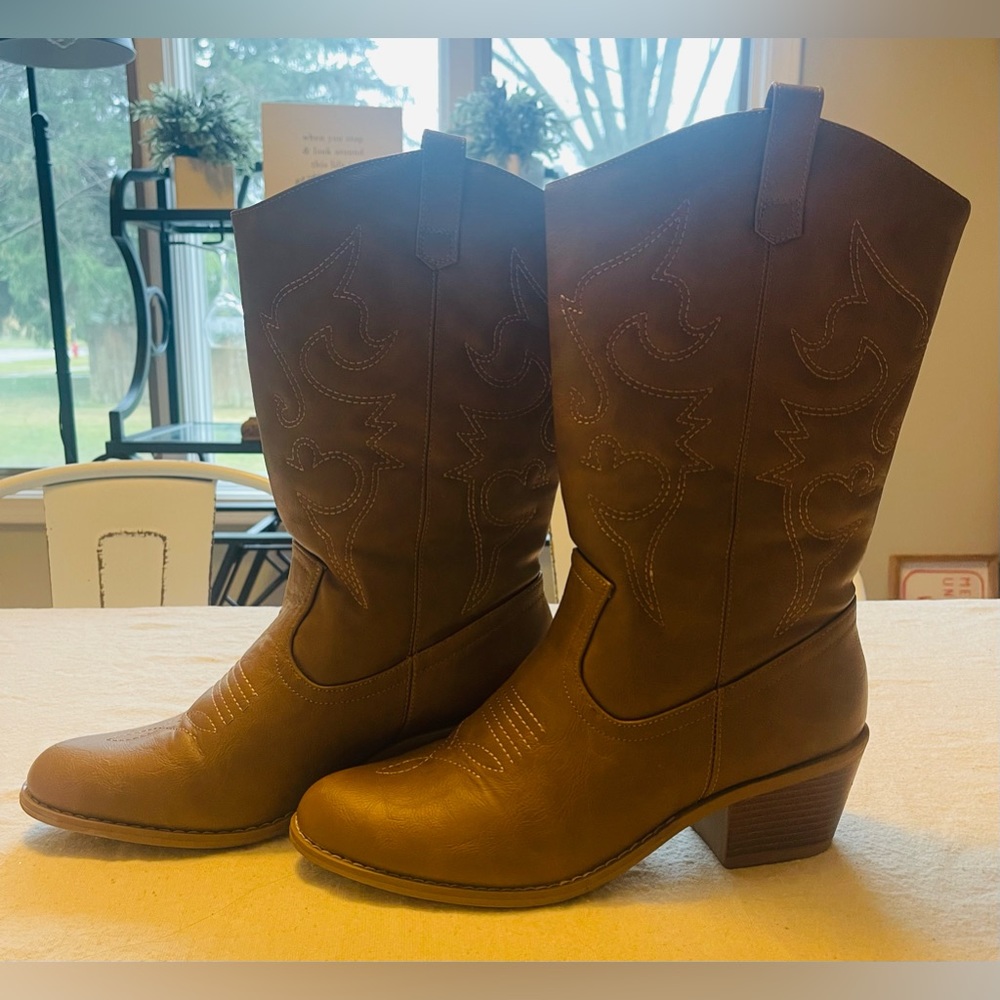 Maurice’s Yeehaw Women’s Cowboy Boots - Size 10 -